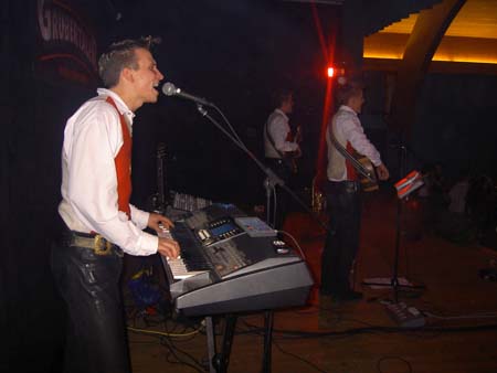 BILD038