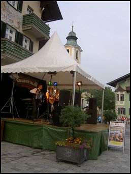 006.JPG