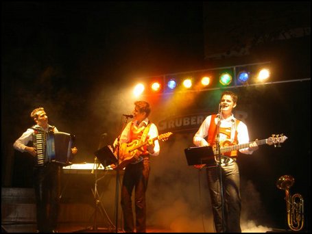 PICT2505.JPG